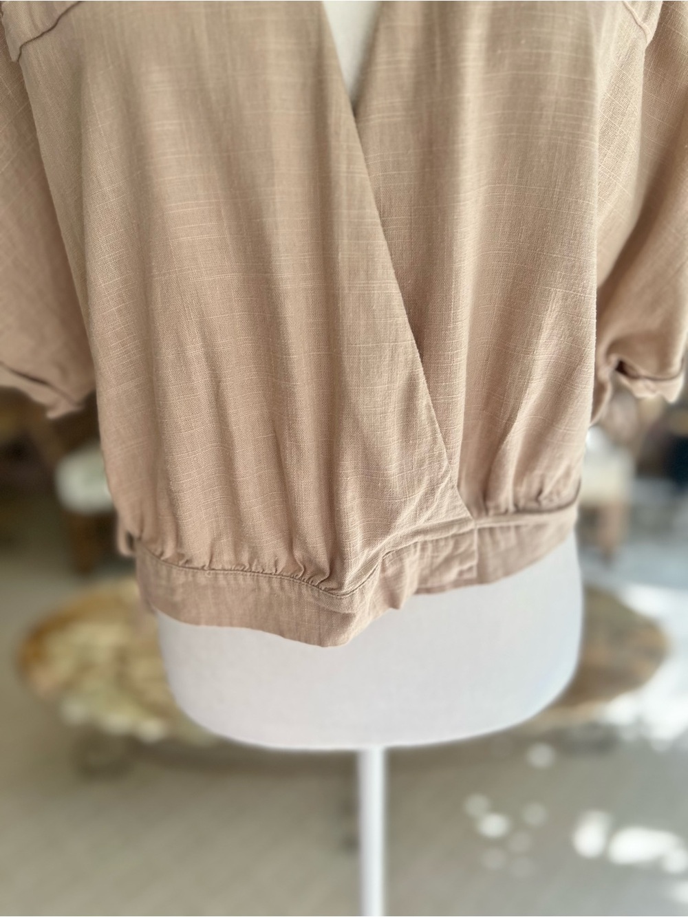 Guess Tan Wrap Crop Top Linen Blend Woven Dolman Sleeve XL Festival - Picture 5 of 13